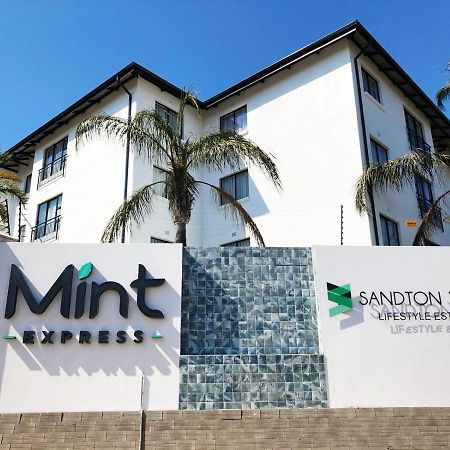 Mint Express Sandton View Johannesburg Esterno foto