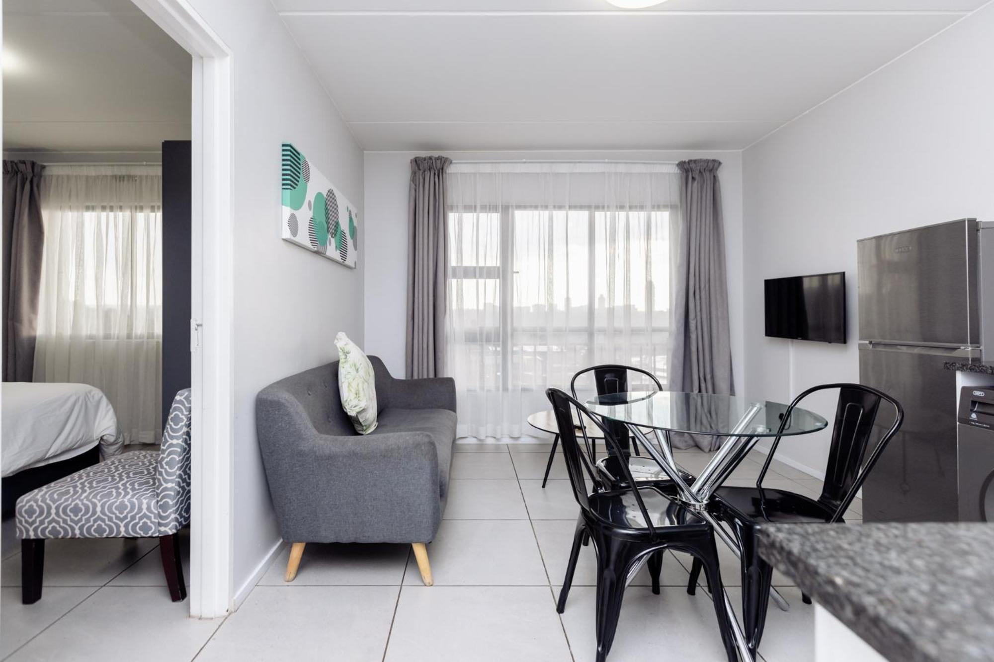 Mint Express Sandton View Johannesburg Esterno foto