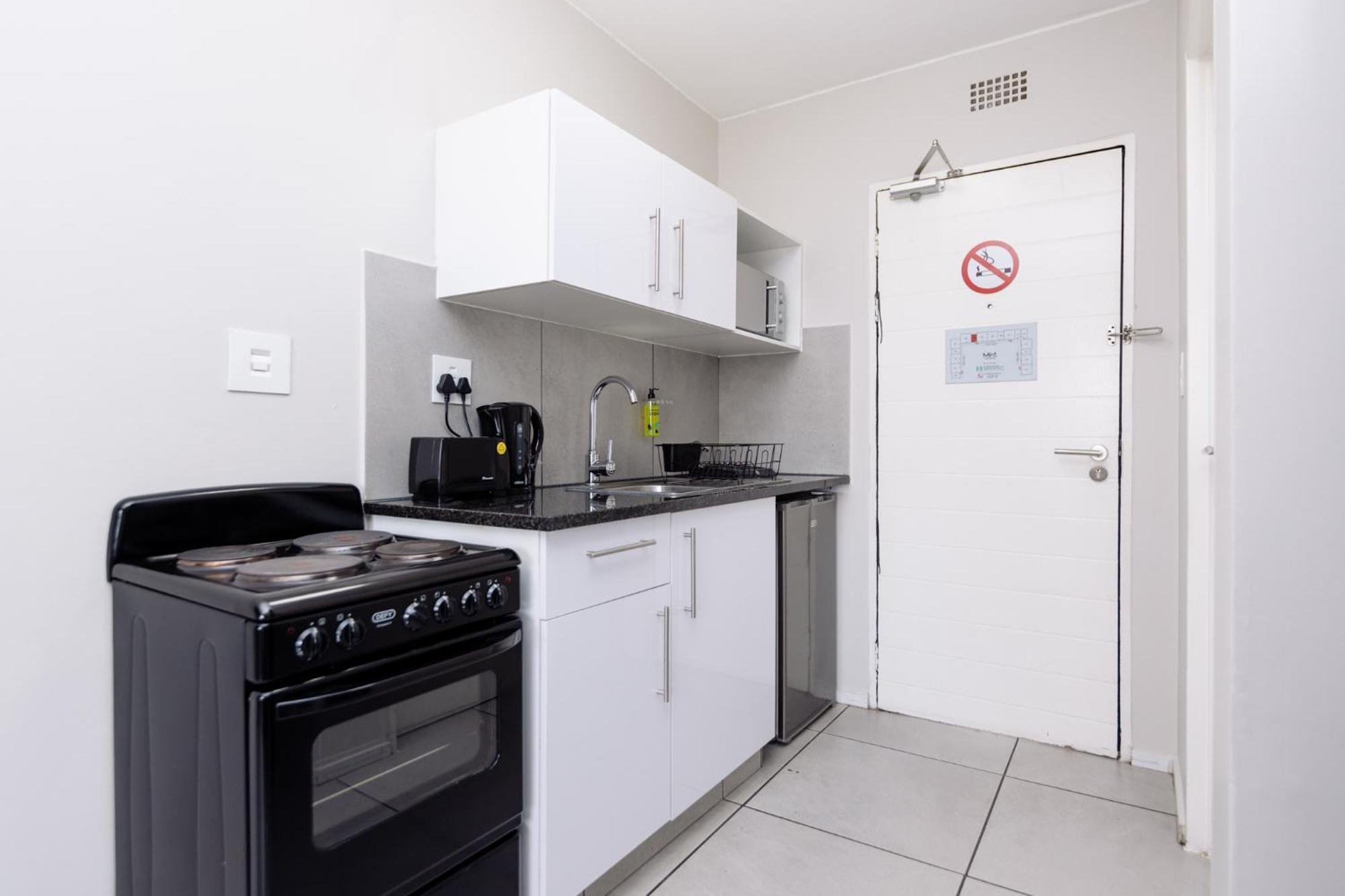 Mint Express Sandton View Johannesburg Esterno foto